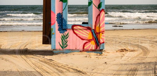 Surfside Texas – Lonely Beach Hut