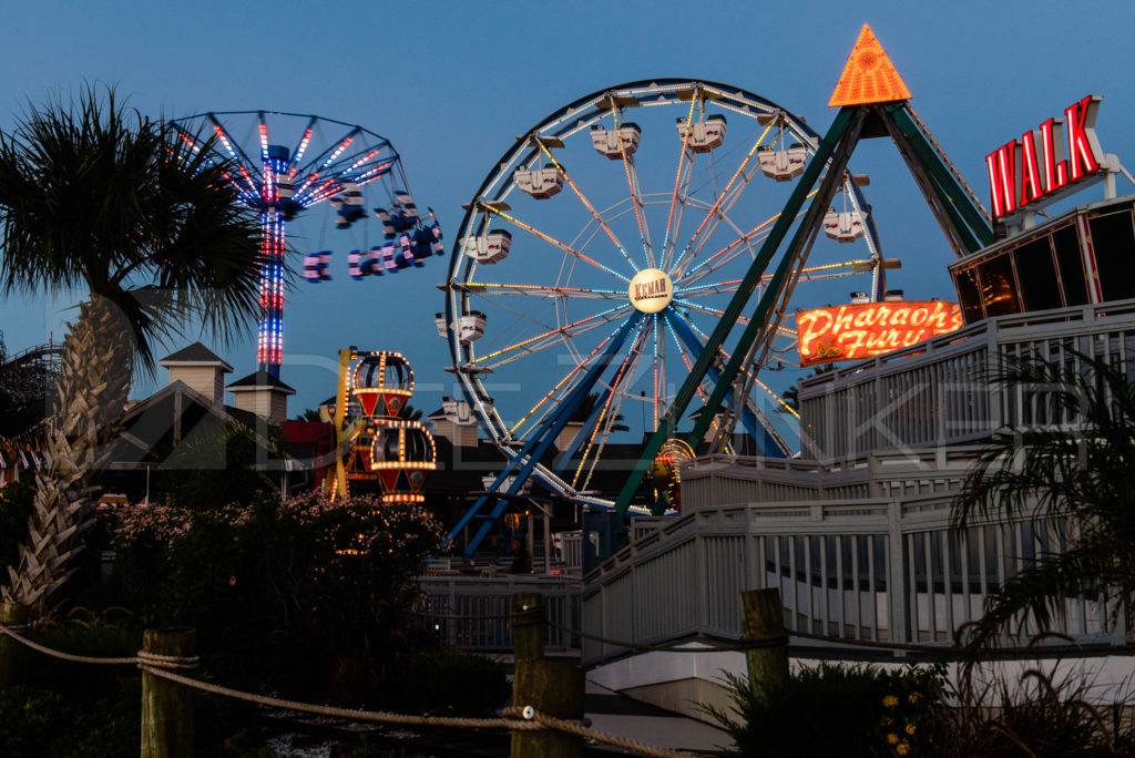 Kemah Boardwalk in the Morning  140906_0056_D611580.dng  Houston Commercial Architectural Photographer Dee Zunker