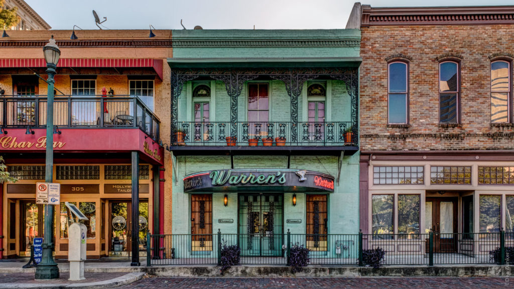 Warrens on Travis Street facing Market Square Houston Commercial Photography    141109_0378_D614546_PMHDR.tif  Houston Commercial Architectural Photographer Dee Zunker