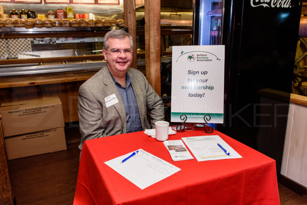 Checking people in at the Bellaire Business Association January 19, 2017 Breakfast   20170119-BBA-GeorgeWashingtonLecture-007.dng  Houston Editorial Photographer Dee Zunker