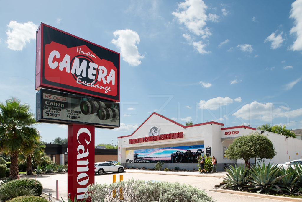 20180711-HoustonCameraExchange-001.psd  Houston Commercial Photographer Dee Zunker