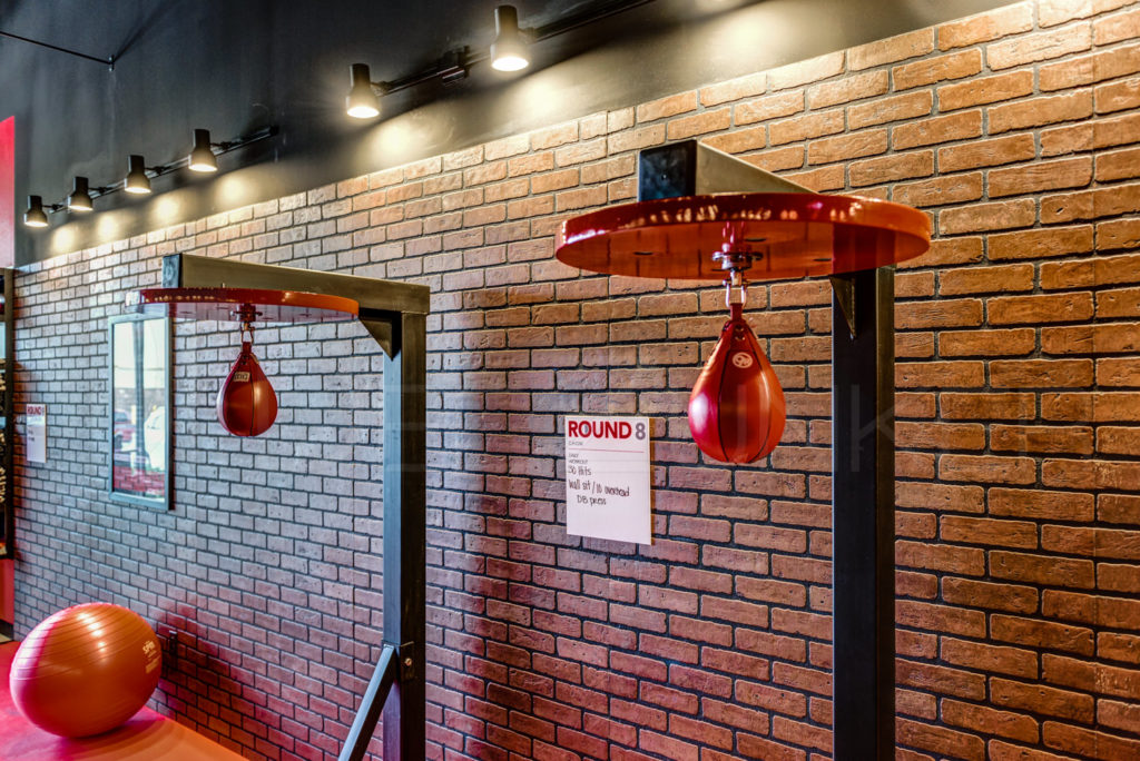9Round-30-min-kickbox-fitness-007.jpg Houston Commercial Photographer Dee Zunker