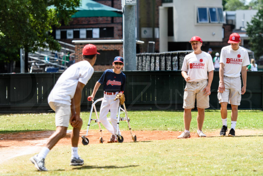 Bellaire-Cardinal-Baseball-Challenger-Games-20170409-018.dng Houston Sports Photographer Dee Zunker