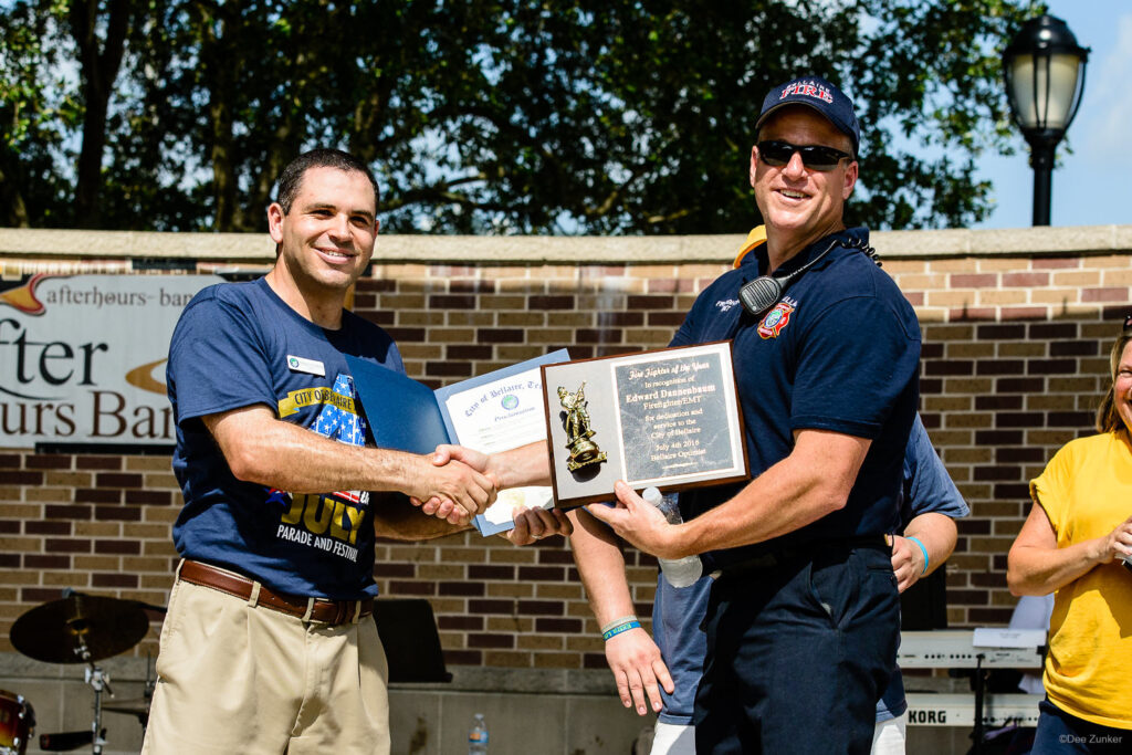 Bellaire-FourthofJuly-Parade-2016-Zunker-142.dng  Houston Commercial Architectural Photographer Dee Zunker