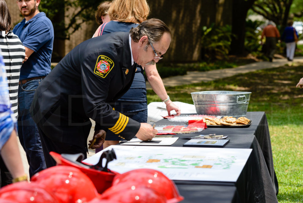 Bellaire-Municipal-Facilities-Groundbreaking-20170509-066.dng  Houston Editorial Photographer Dee Zunker