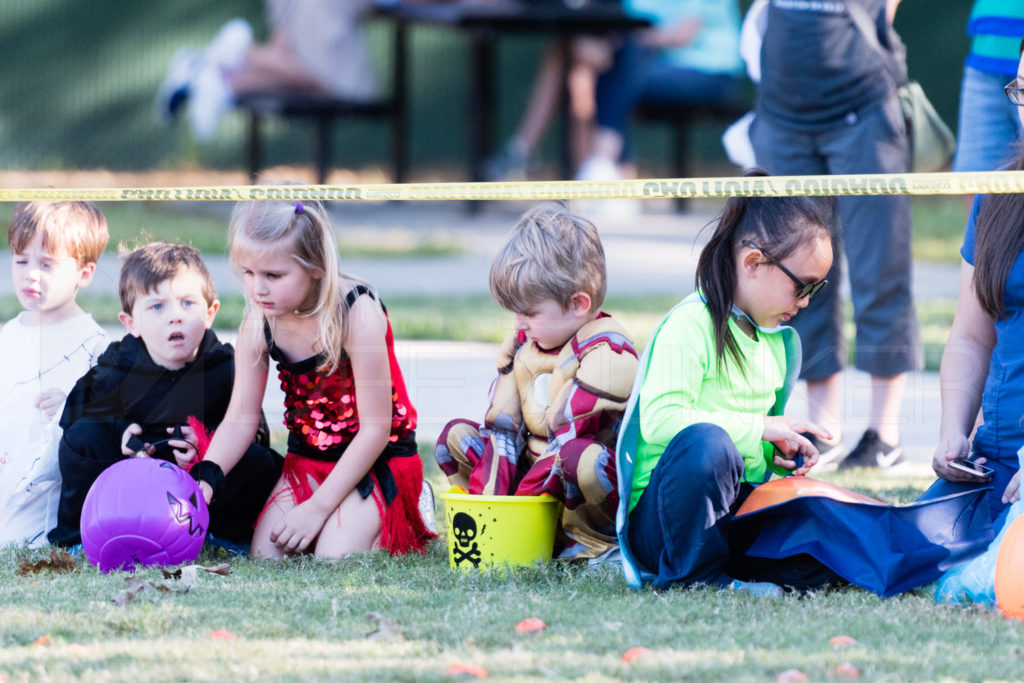 Bellaire-PumpkinHunt-20171026-015.NEF  Houston Editorial Photographer Dee Zunker