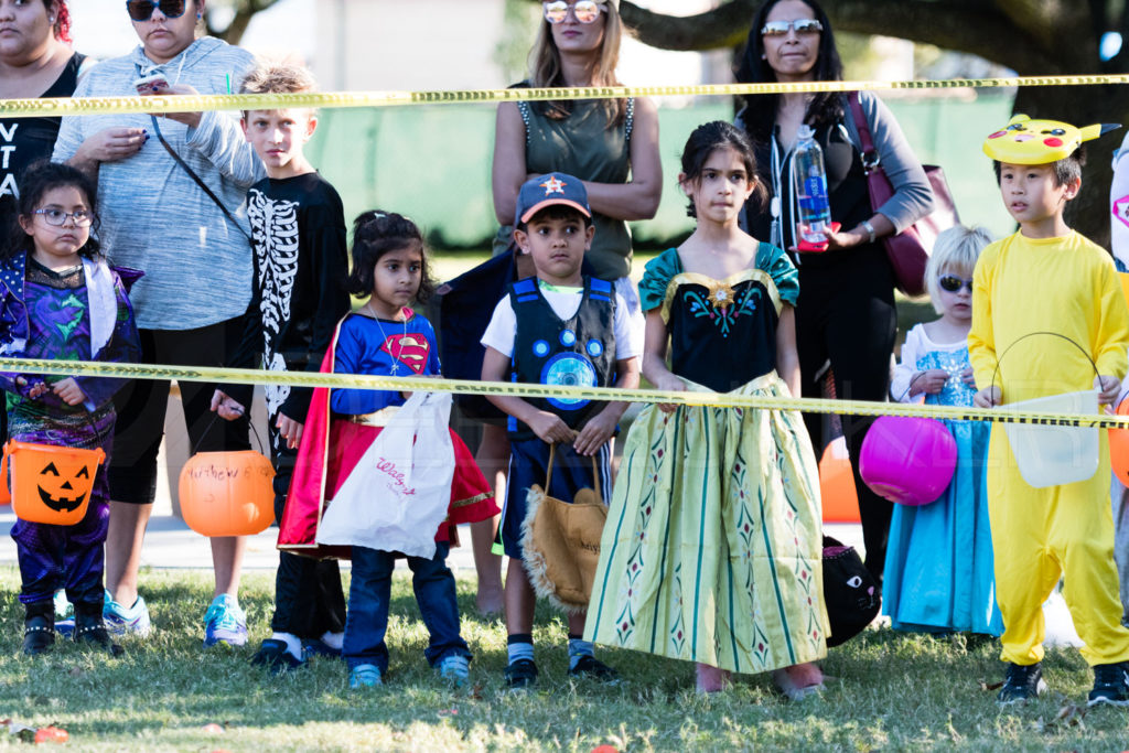 Bellaire-PumpkinHunt-20171026-016.NEF  Houston Editorial Photographer Dee Zunker