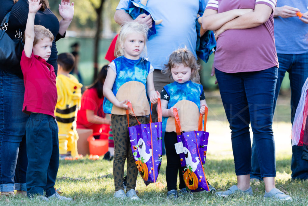 Bellaire-PumpkinHunt-20171026-057.NEF  Houston Editorial Photographer Dee Zunker