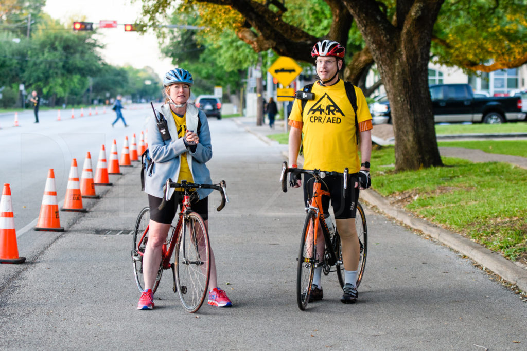 Bellaire-TrolleyRun2017-003-1mile.NEF  Houston Editorial Photographer Dee Zunker