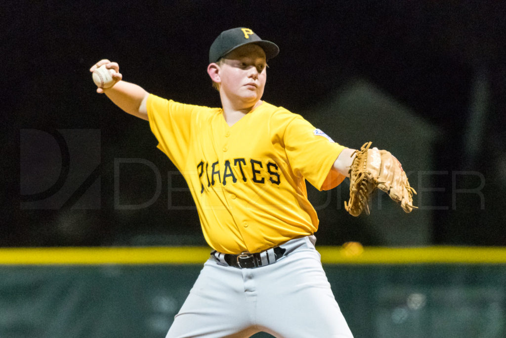 BellaireLL-20180406-Majors-Astros-Pirates-Tiras-114.DNG  Houston Sports Photographer Dee Zunker