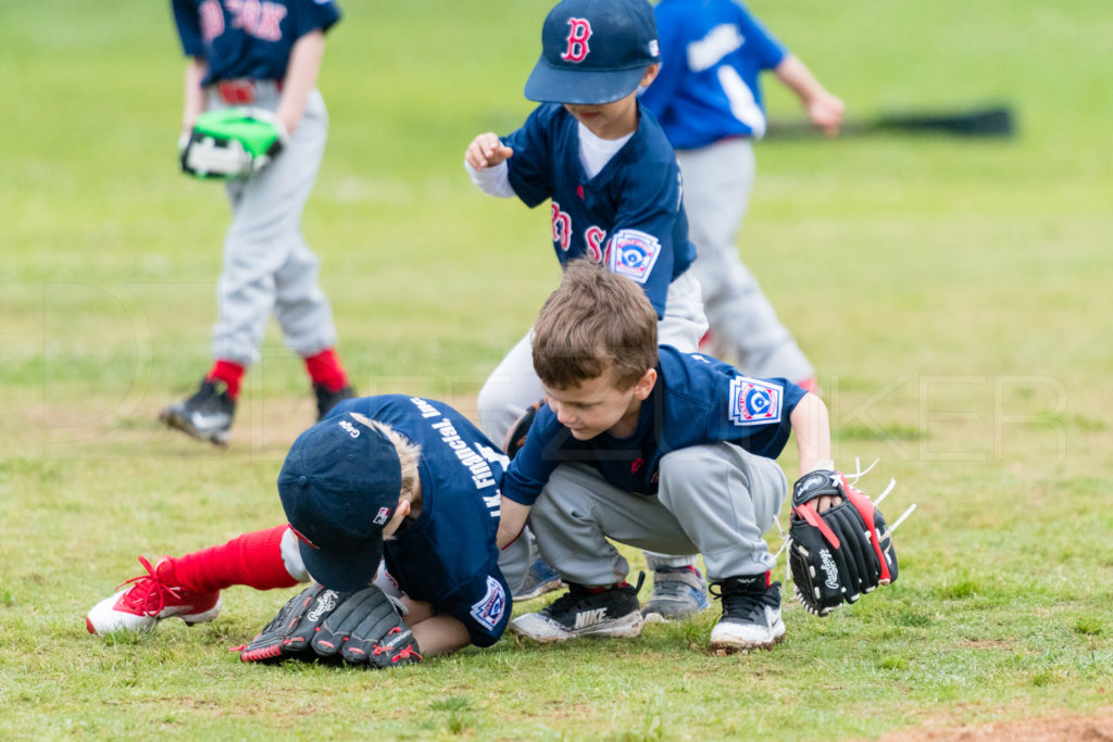 BellaireLL-20180407-TBall-Redsocks-BlueJays-043.DNG  Houston Sports Photographer Dee Zunker