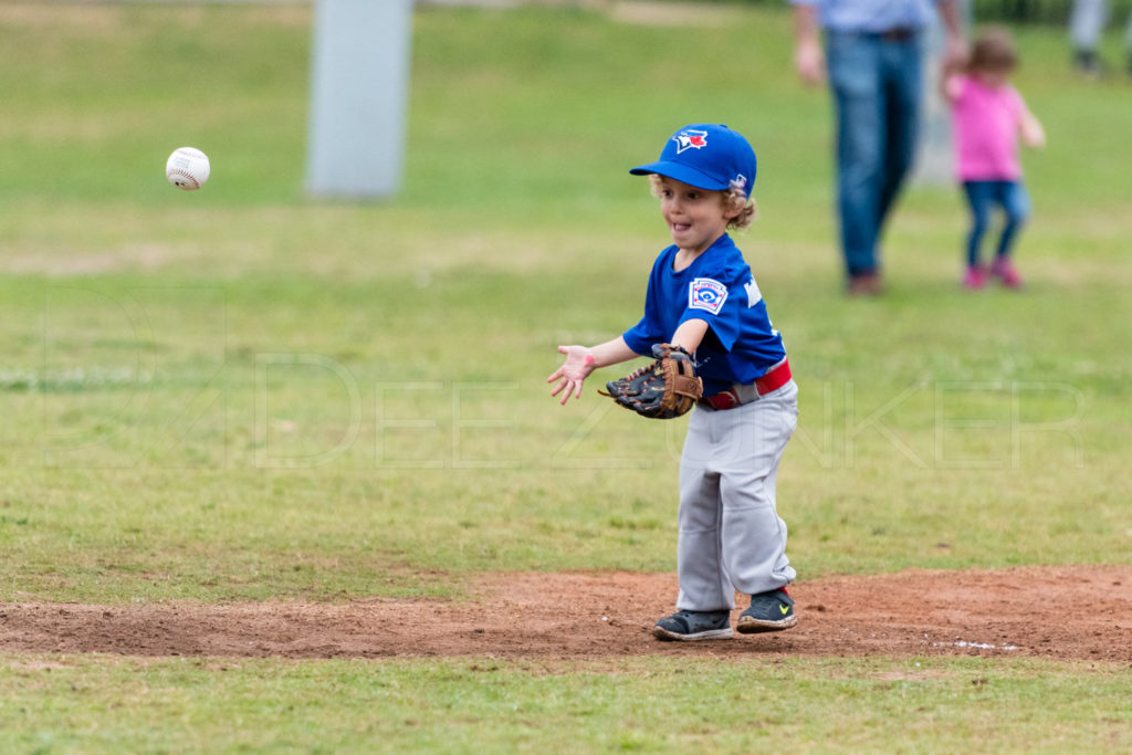 BellaireLL-20180407-TBall-Redsocks-BlueJays-074.DNG  Houston Sports Photographer Dee Zunker