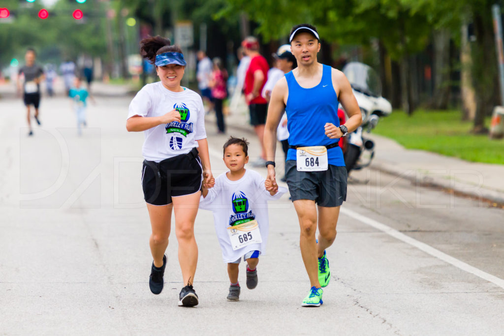 BellaireTrolleyRun2019-1736_5003986.NEF  Houston Editorial Photographer Dee Zunker