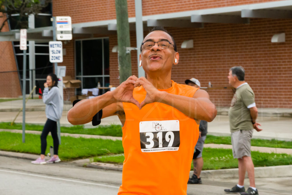 BellaireTrolleyRun2019-1736_7501902.NEF Houston Editorial Photographer Dee Zunker