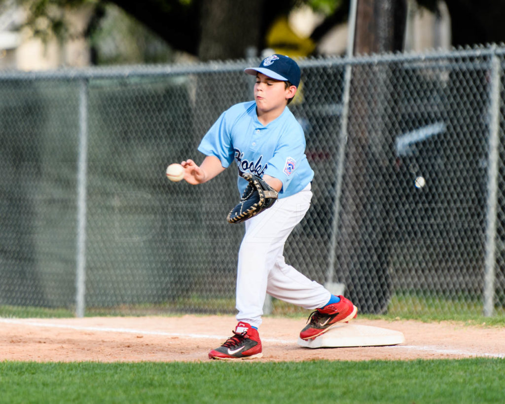 BLL-Minors-HotRods-Hooks-20170406-102.dng  Houston Sports Photographer Dee Zunker