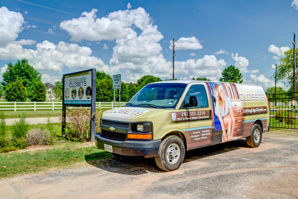 CuttingEdgeClosets-001.jpg  Houston Commercial Photographer Dee Zunker