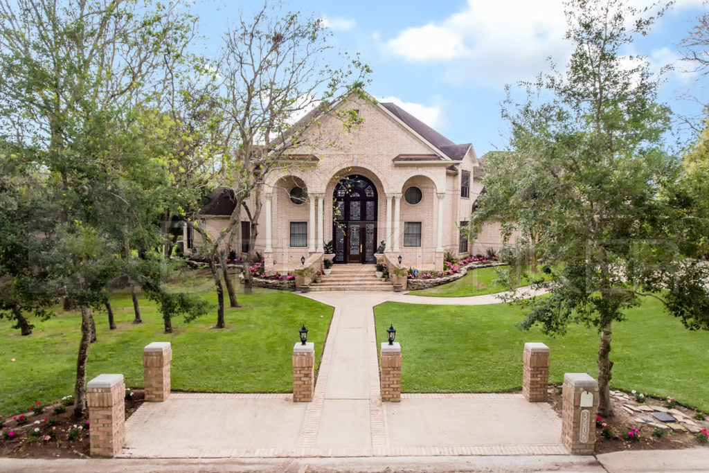 Real Estate Exterior Photography Tanglewood Houston-Real-Estate-Photography.psd Houston Commercial Architectural Photographer Dee Zunker