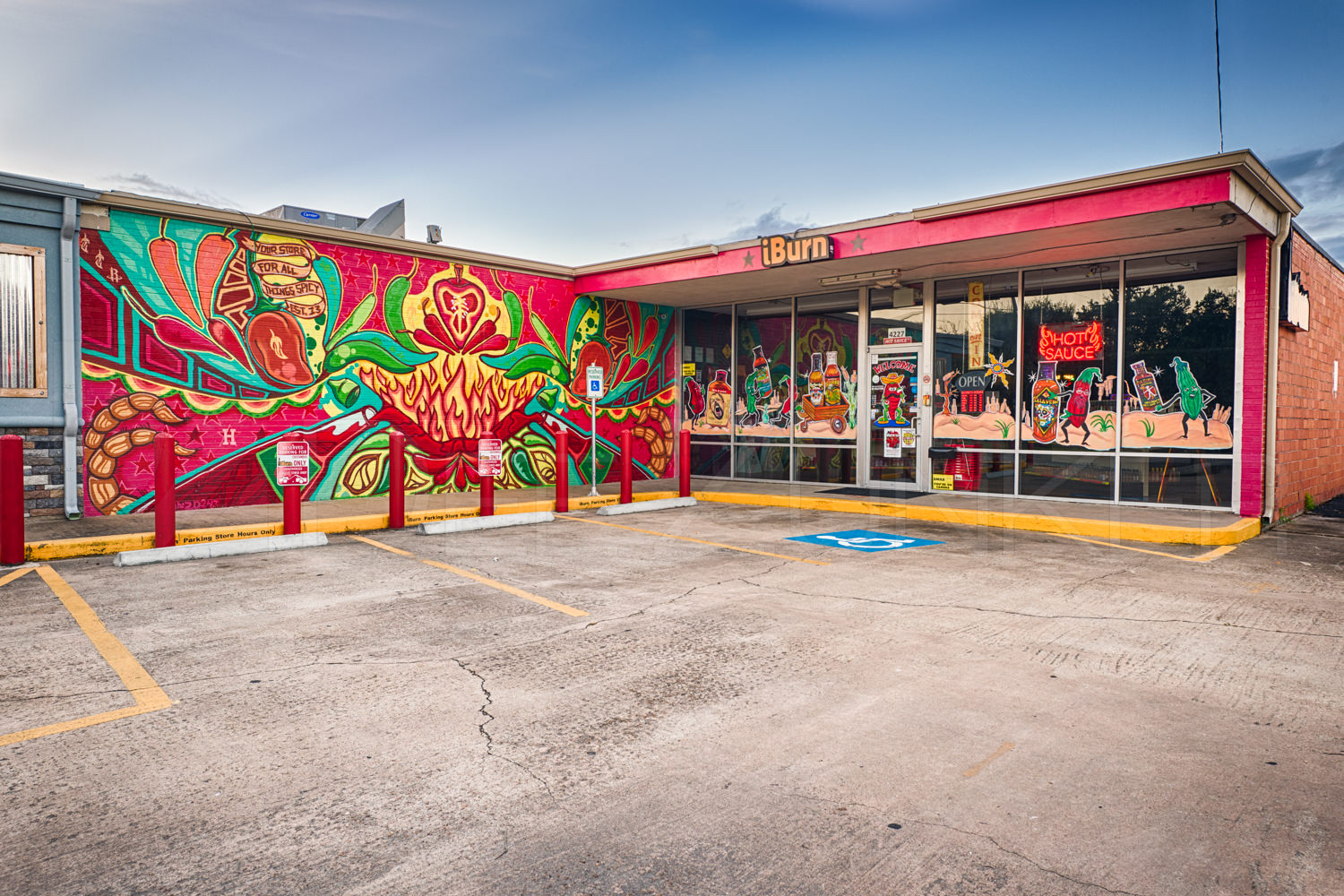 iBurn Sauce Shop  iBURN_1001.tif  Houston Commercial Architectural Photographer Dee Zunker