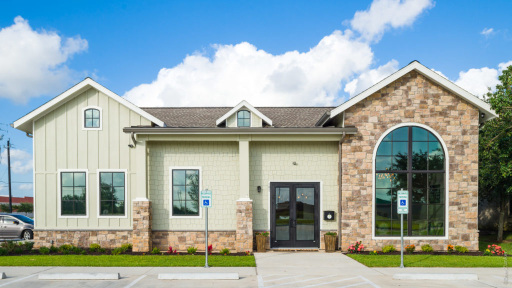 Front Exterior at Lake Jackson Orthodontics  LakeJacksonOthrodontics-Professional-Photography-002.NEF  Houston Commercial Architectural Photographer Dee Zunker