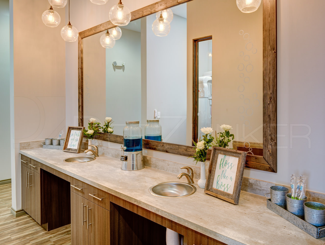 Brush Station at Lake Jackson Orthodontics LakeJacksonOthrodontics-Professional-Photography-007.psd Houston Commercial Photographer Dee Zunker