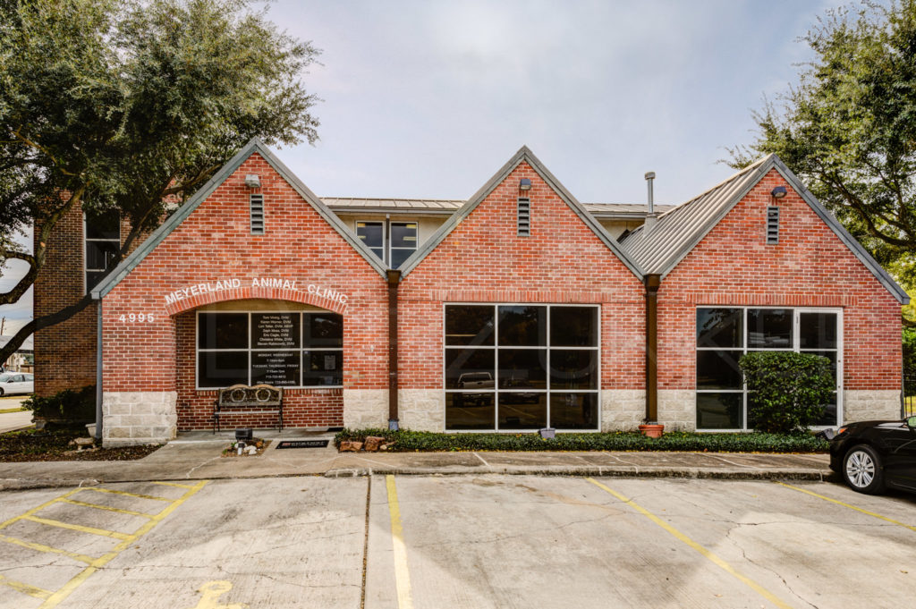 Meyerland Animal Clinic  POI_MeyerlandAnimal_0001.psd  Houston Commercial Architectural Photographer Dee Zunker