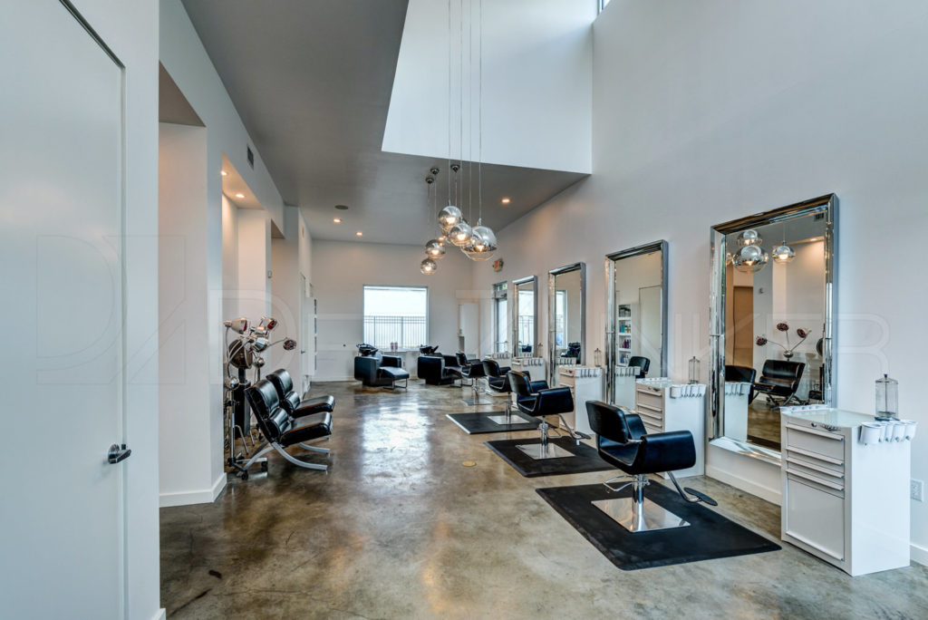Upper-Hand-Salon-Houston-Hyde-Park-012.jpg Houston Commercial Architectural Photographer Dee Zunker