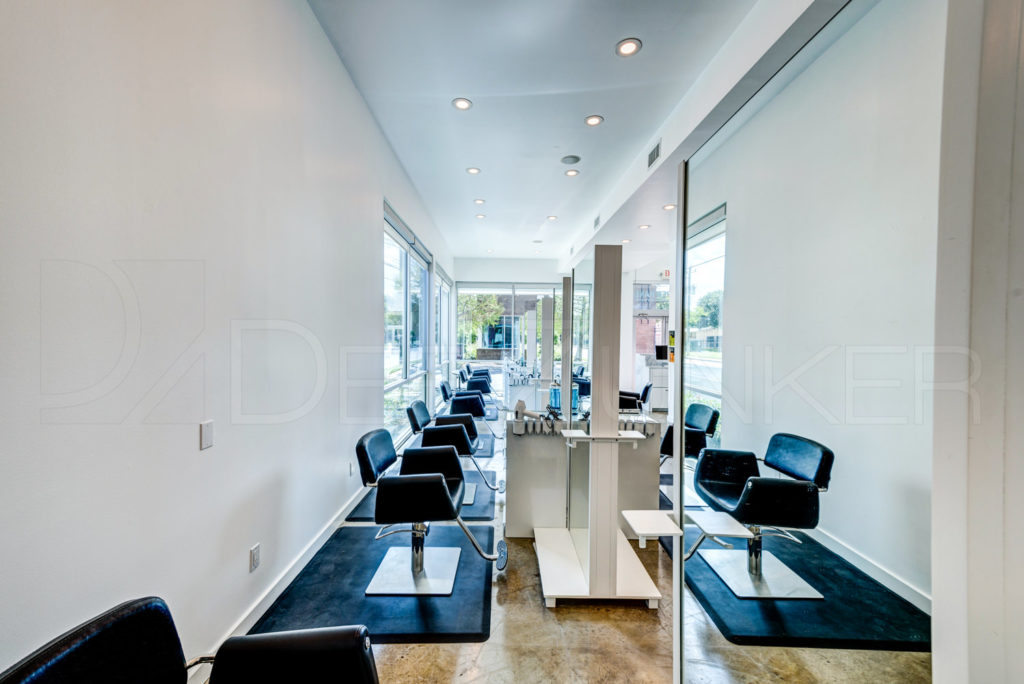 Upper-Hand-Salon-Houston-Hyde-Park-015.jpg Houston Commercial Architectural Photographer Dee Zunker