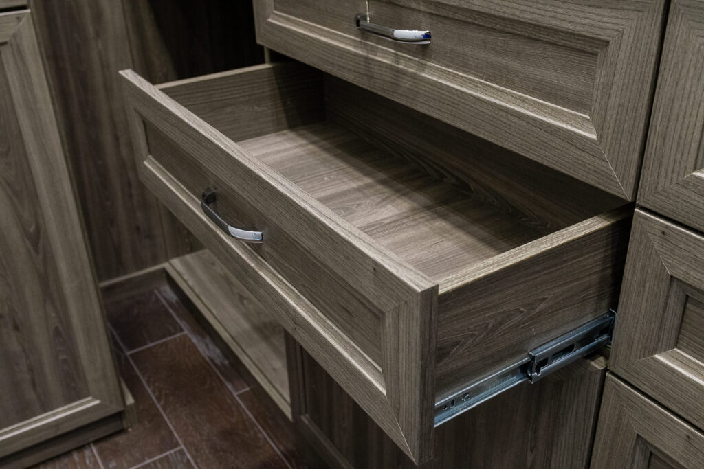 Cutting-Edge-Closets-20180518-014.DNG  Houston Commercial Architectural Photographer Dee Zunker