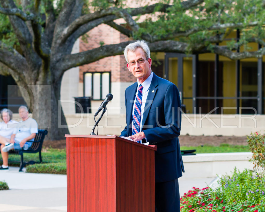 1796-CityBellaire-MuniFacilitiesRibbonCutting-040.NEF  Houston Commercial Architectural Photographer Dee Zunker