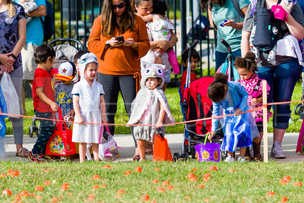 1799-CItyBellaire-PumpkinHunt-2019-044.NEF  Houston Commercial Architectural Photographer Dee Zunker