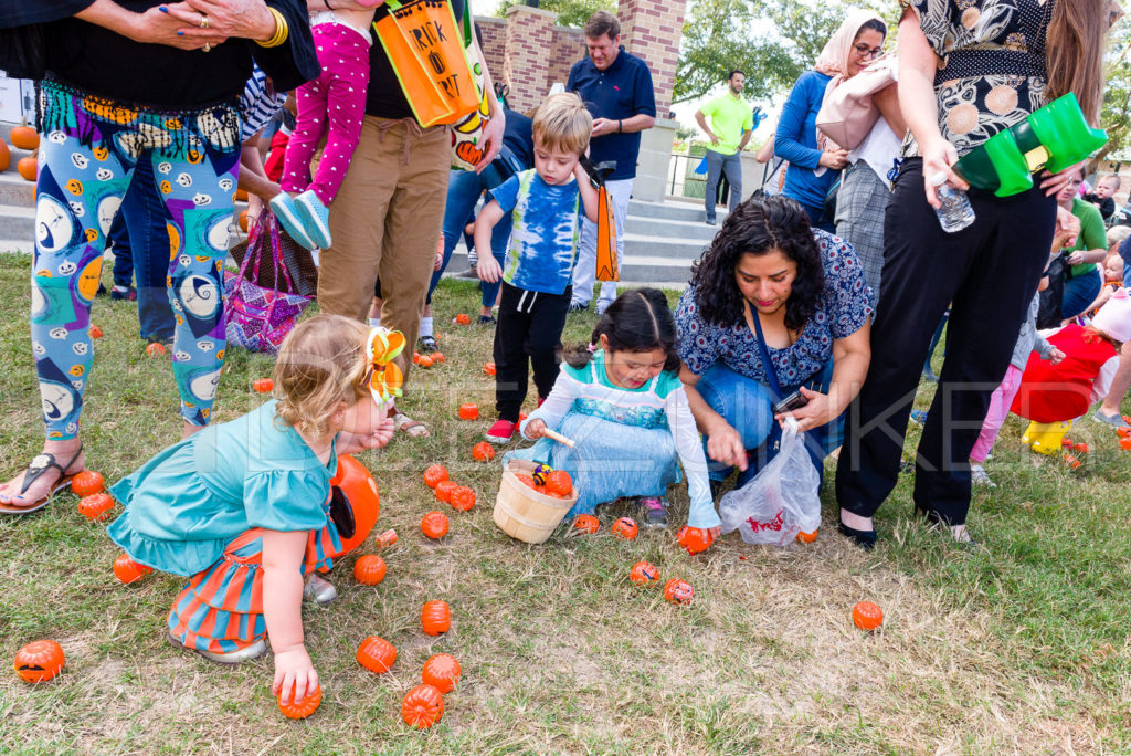 1799-CItyBellaire-PumpkinHunt-2019-048.NEF Houston Commercial Architectural Photographer Dee Zunker