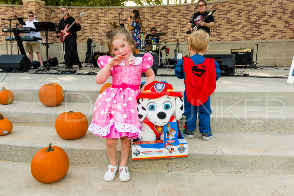 1799-CItyBellaire-PumpkinHunt-2019-105.NEF Houston Commercial Architectural Photographer Dee Zunker
