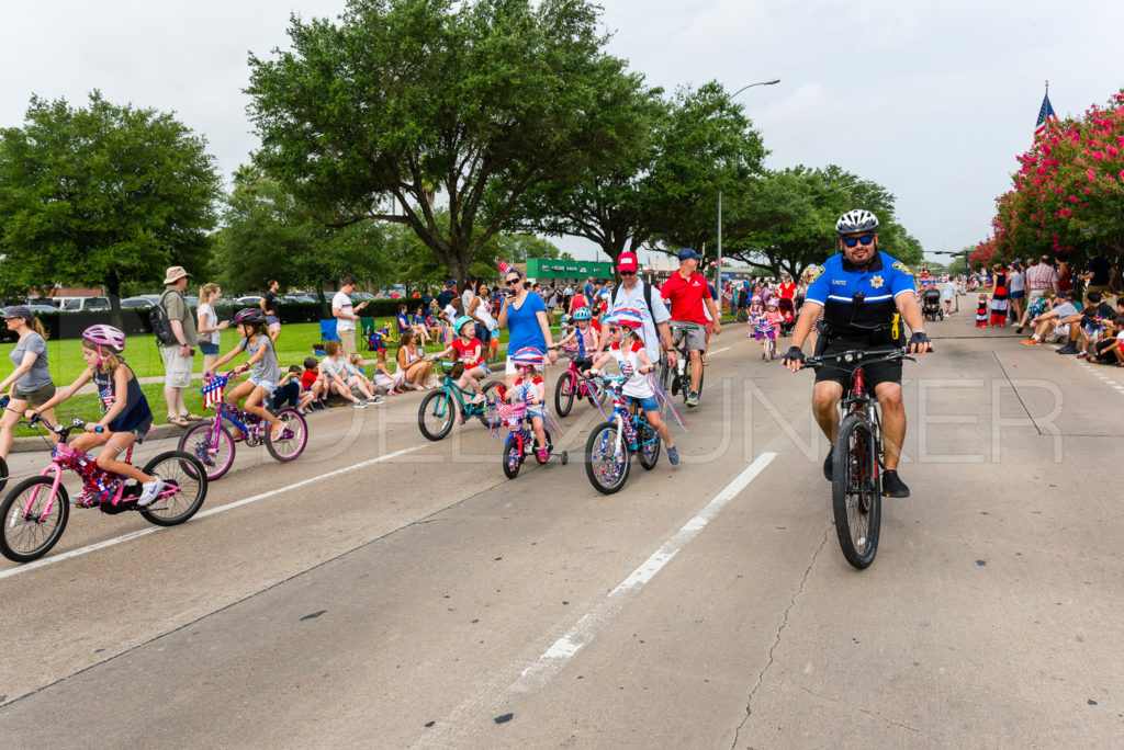 1769-Bellaire-4thofJulyParade-038.NEF  Houston Commercial Architectural Photographer Dee Zunker