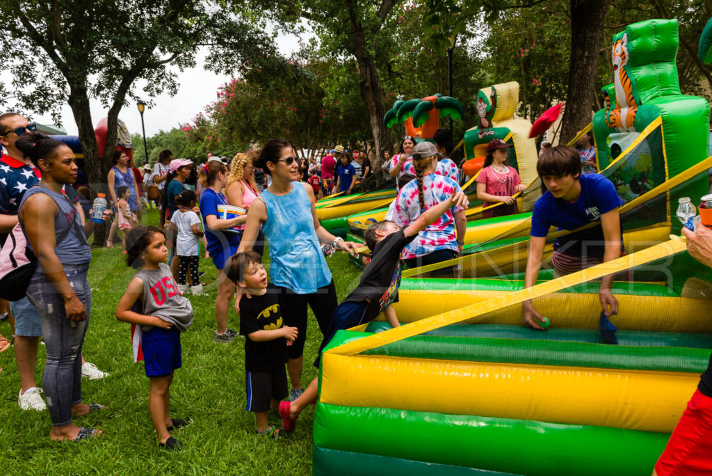 1769-Bellaire-4thofJulyParade-315.NEF  Houston Commercial Architectural Photographer Dee Zunker