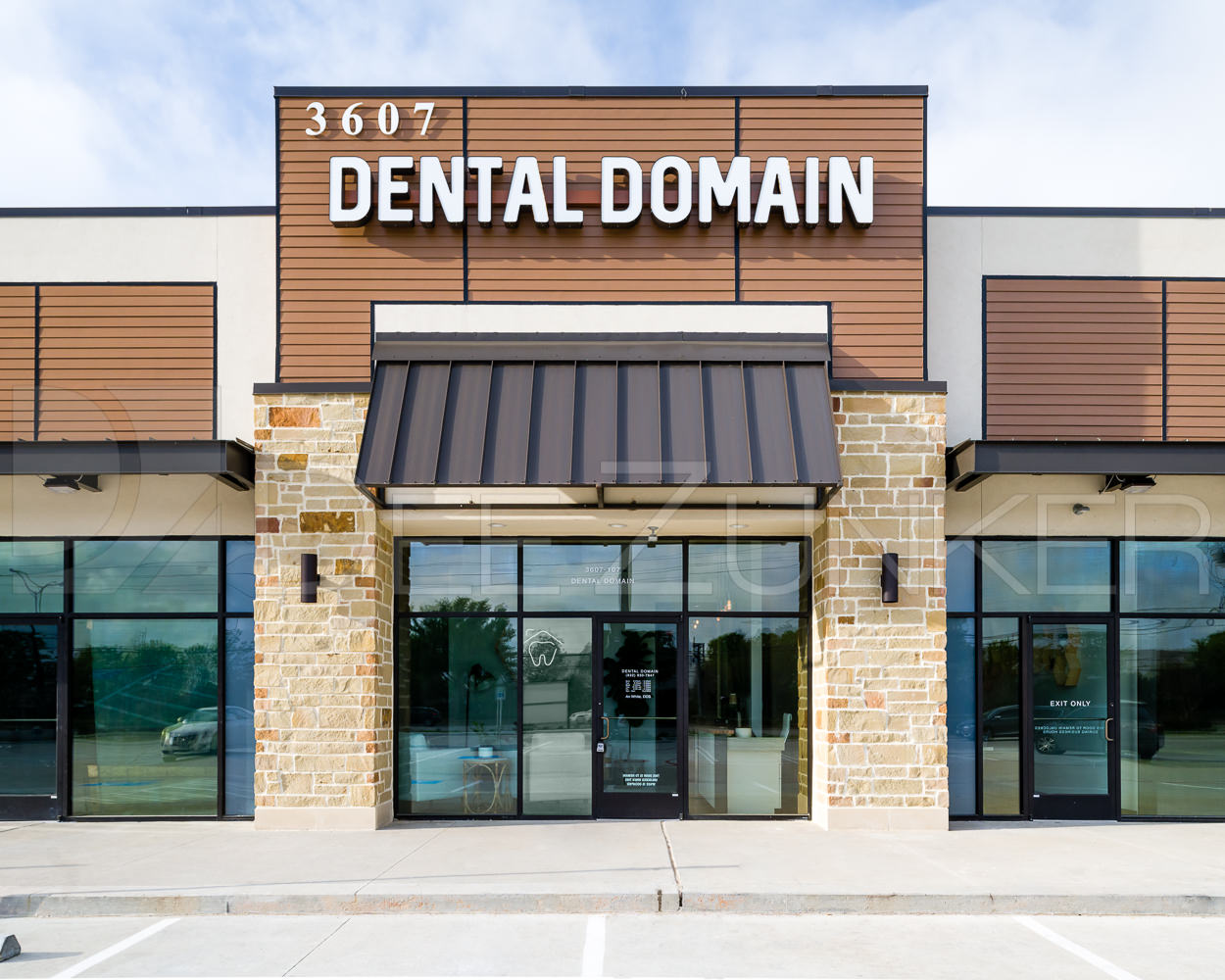 1922-CPGC-DentalDomain-001.psd  Houston Commercial Architectural Photographer Dee Zunker