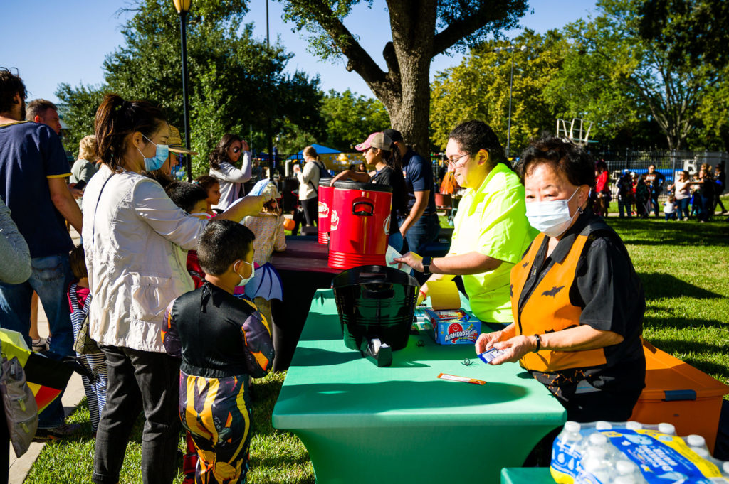 3182-Bellaire-PumpkinHunt-010.NEF  Houston Commercial Architectural Photographer Dee Zunker