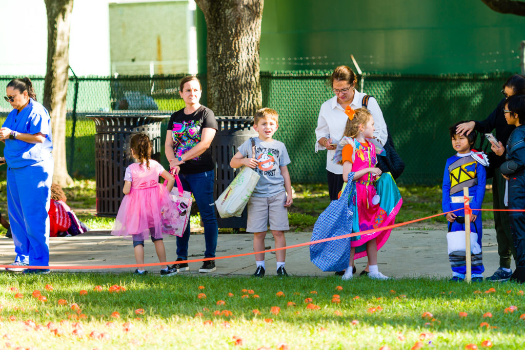 3182-Bellaire-PumpkinHunt-017.NEF  Houston Commercial Architectural Photographer Dee Zunker