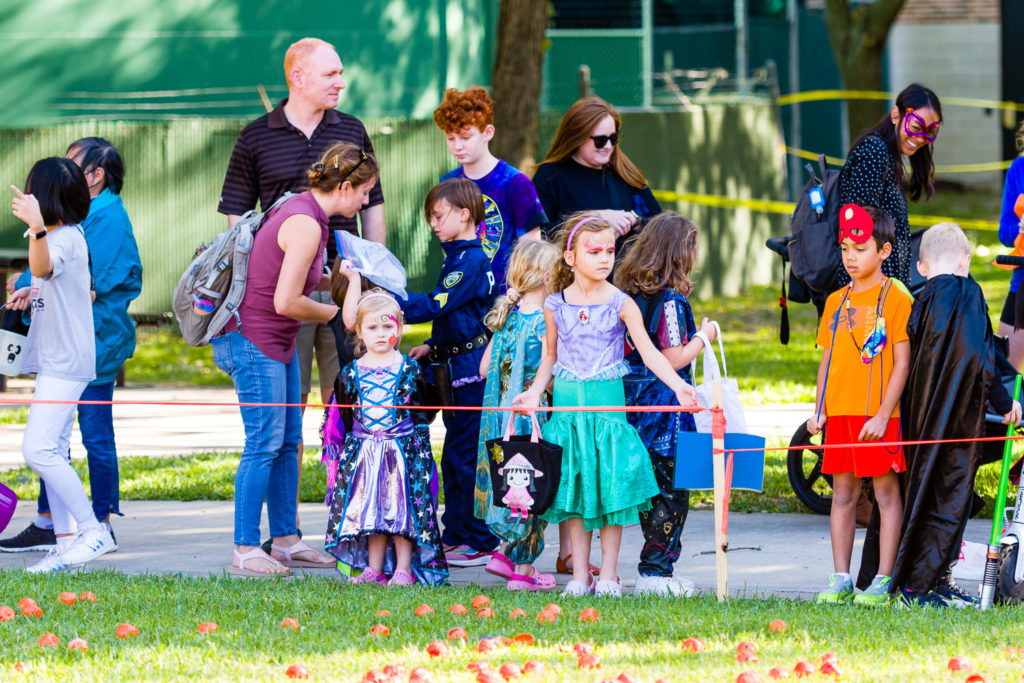 3182-Bellaire-PumpkinHunt-018.NEF  Houston Commercial Architectural Photographer Dee Zunker