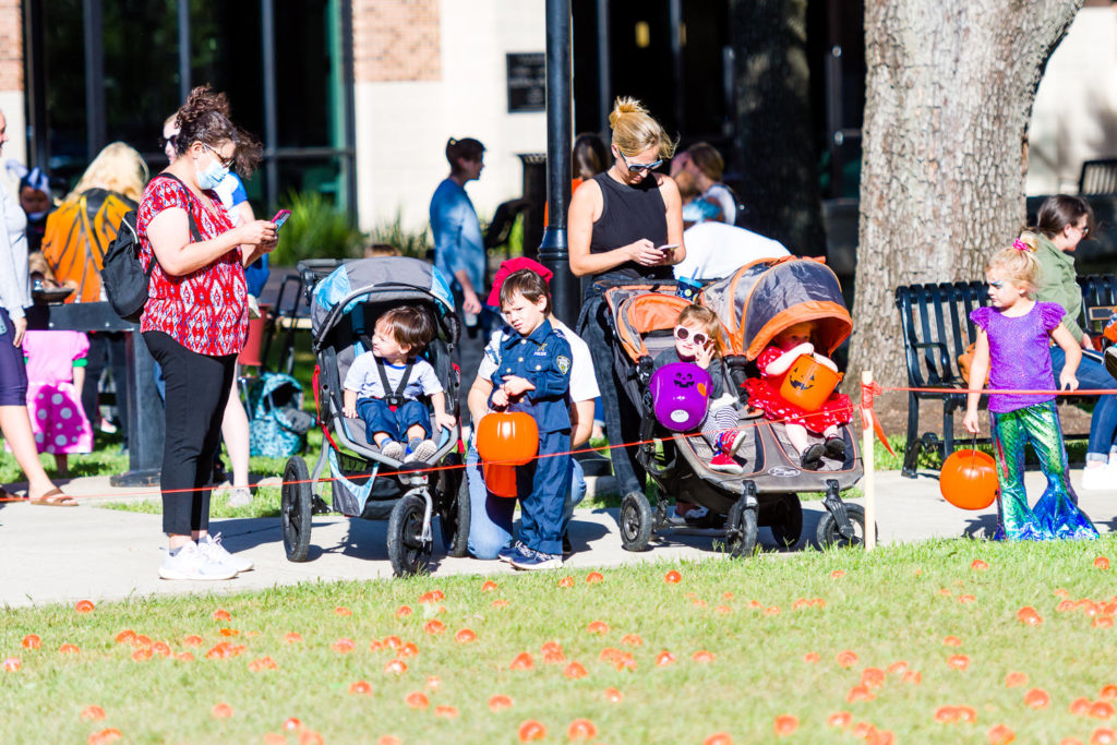 3182-Bellaire-PumpkinHunt-021.NEF  Houston Commercial Architectural Photographer Dee Zunker