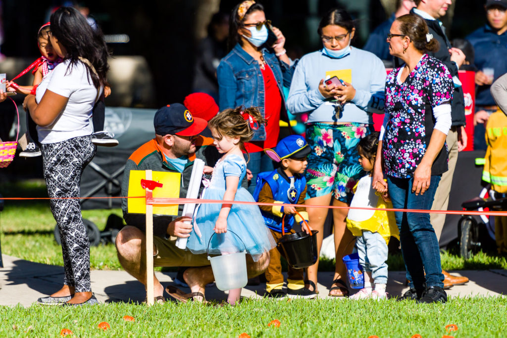 3182-Bellaire-PumpkinHunt-026.NEF  Houston Commercial Architectural Photographer Dee Zunker