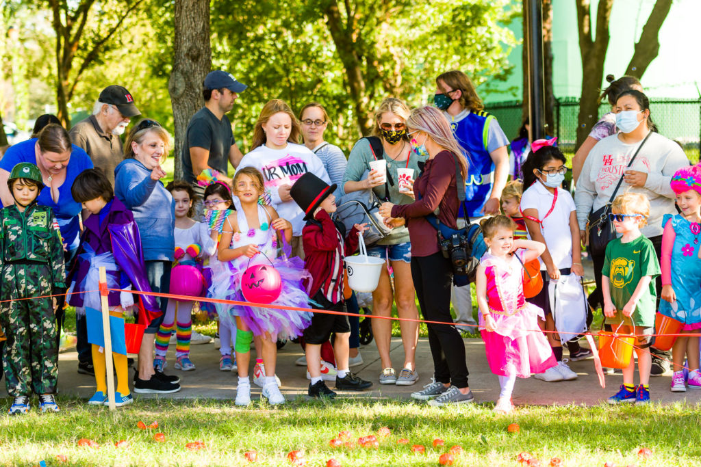 3182-Bellaire-PumpkinHunt-030.NEF  Houston Commercial Architectural Photographer Dee Zunker