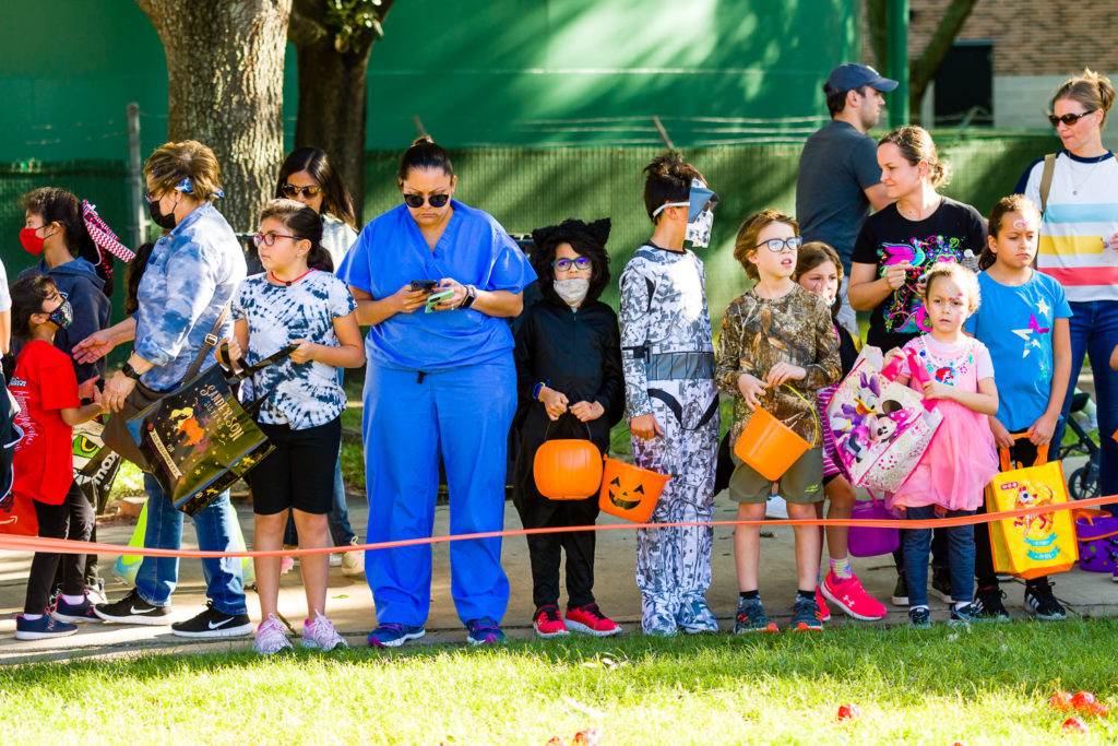 3182-Bellaire-PumpkinHunt-031.NEF  Houston Commercial Architectural Photographer Dee Zunker