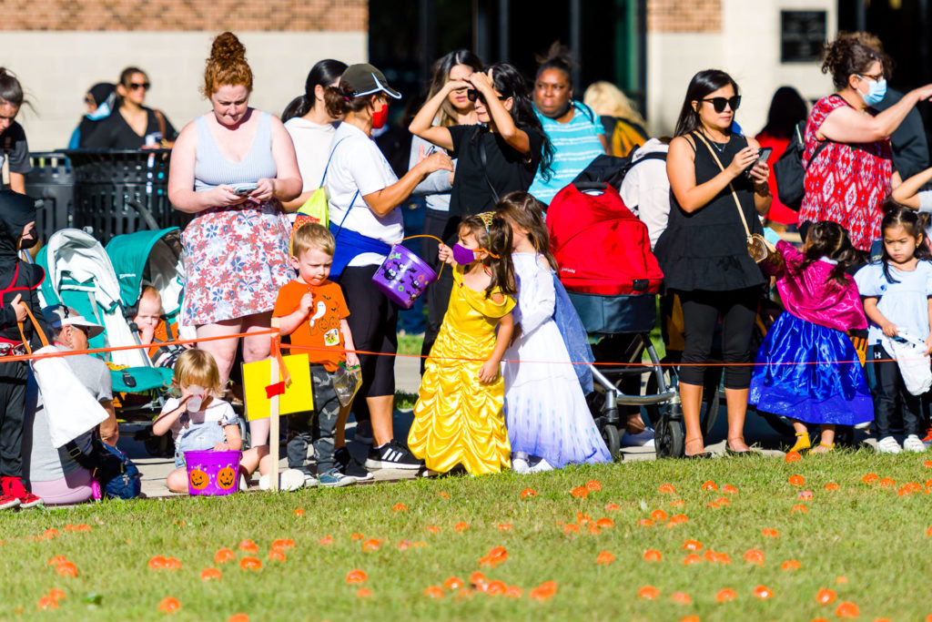 3182-Bellaire-PumpkinHunt-040.NEF  Houston Commercial Architectural Photographer Dee Zunker