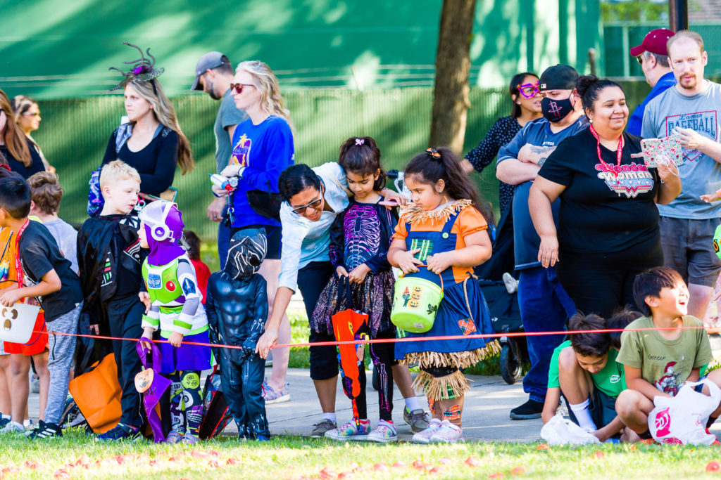 3182-Bellaire-PumpkinHunt-045.NEF  Houston Commercial Architectural Photographer Dee Zunker