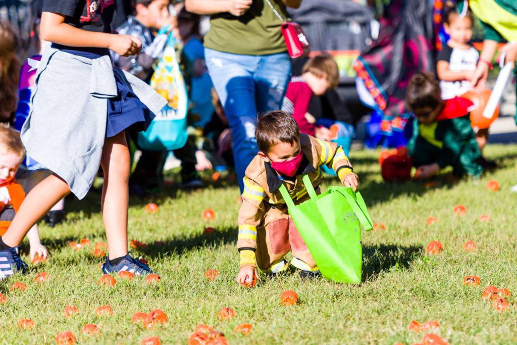 3182-Bellaire-PumpkinHunt-079.NEF  Houston Commercial Architectural Photographer Dee Zunker