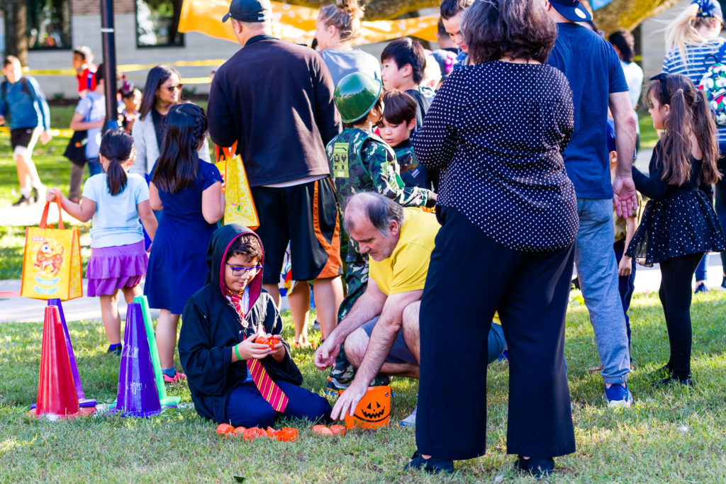 3182-Bellaire-PumpkinHunt-112.NEF  Houston Commercial Architectural Photographer Dee Zunker