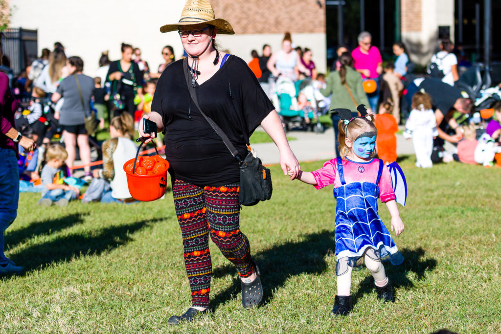 3182-Bellaire-PumpkinHunt-114.NEF  Houston Commercial Architectural Photographer Dee Zunker