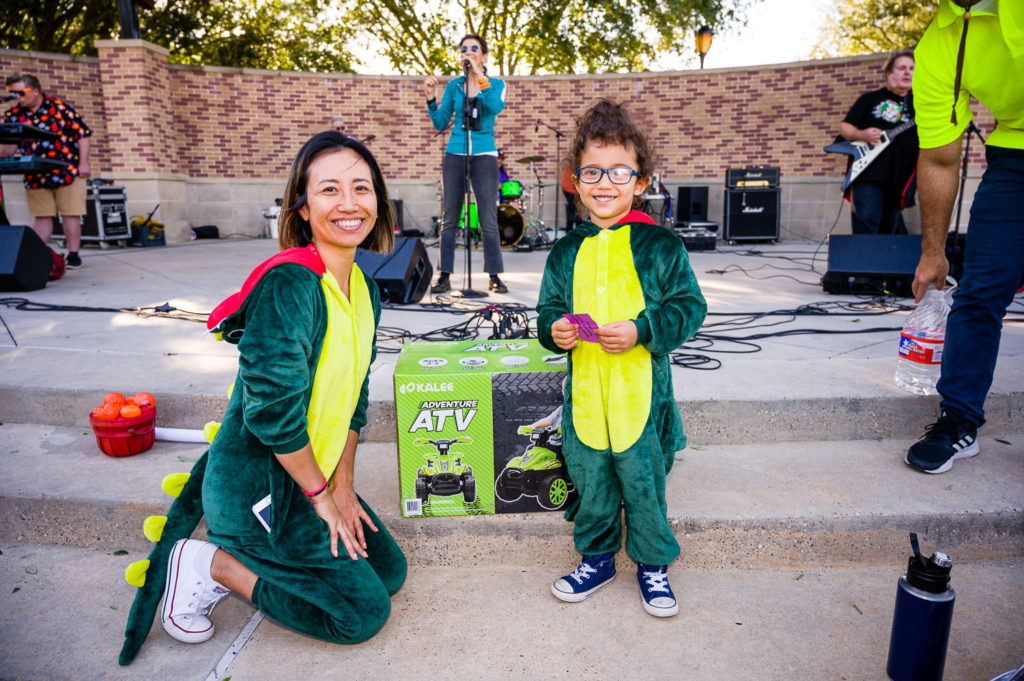 3182-Bellaire-PumpkinHunt-117.NEF  Houston Commercial Architectural Photographer Dee Zunker