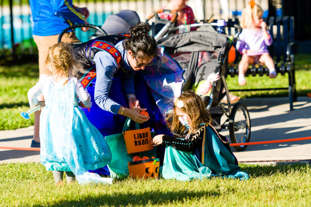 3182-Bellaire-PumpkinHunt-125.NEF  Houston Commercial Architectural Photographer Dee Zunker