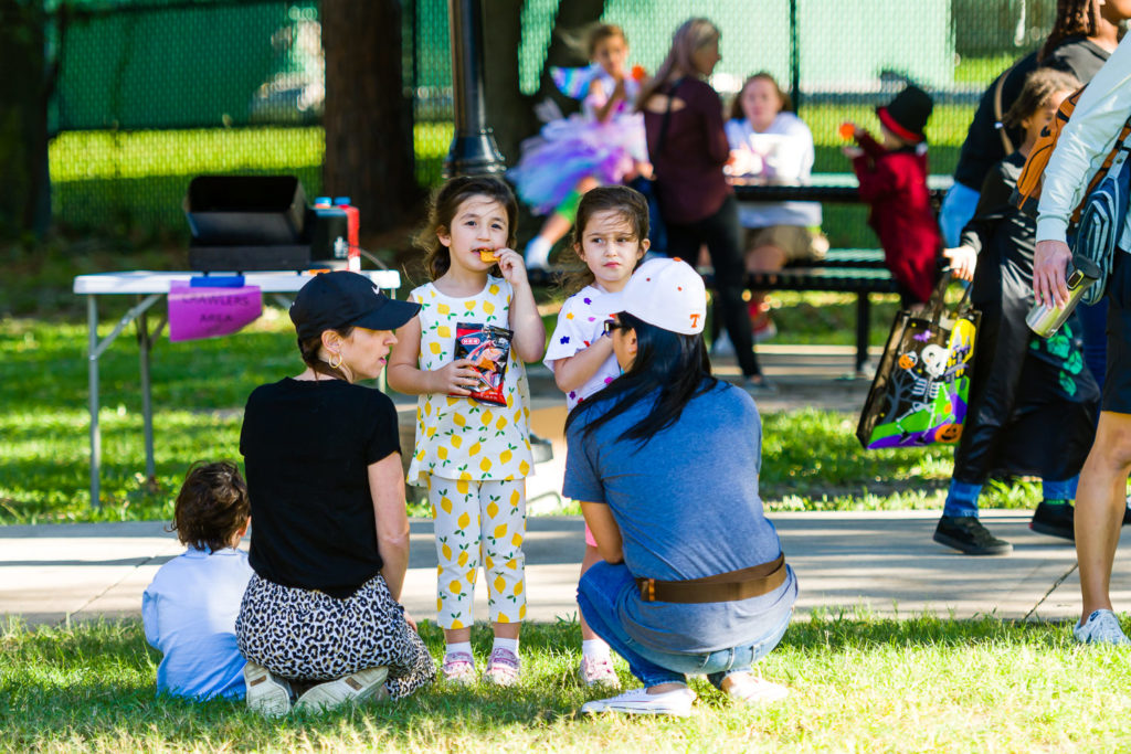 3182-Bellaire-PumpkinHunt-127.NEF  Houston Commercial Architectural Photographer Dee Zunker